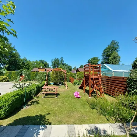 Domek Rozany Na Wiejskiej Lubiatowo  Exteriér fotografie